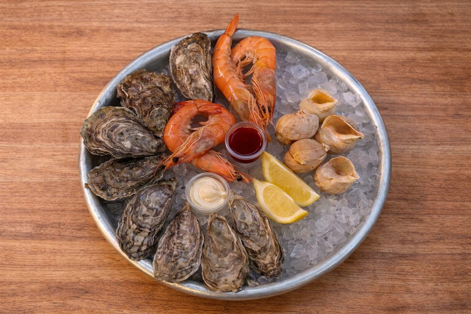 PLATEAU SOLO ( 8 huîtres / 4 grosses crevettes / 6 bulots)